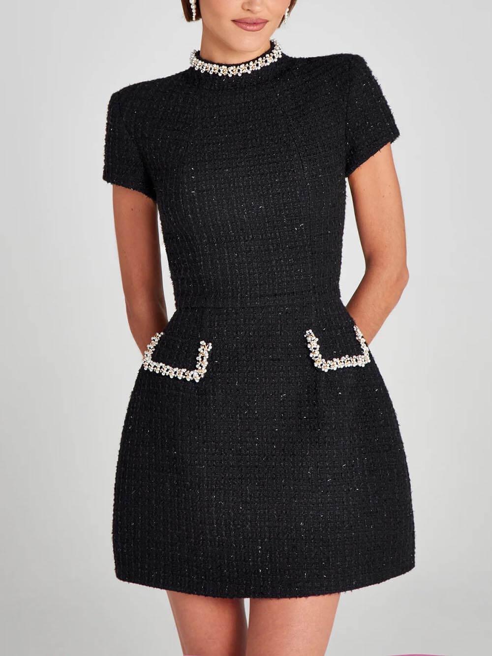 Mini Ruha Zsebekkel és Gyöngy Szegéllyel, Elegáns és Játékos - Image 1