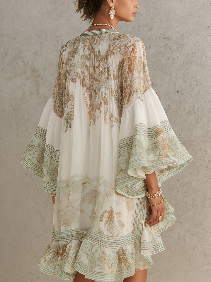 Chiffon Mini Ruha Volános Ujjakkal és Csíkos Zöld Szegéllyel - Image 2